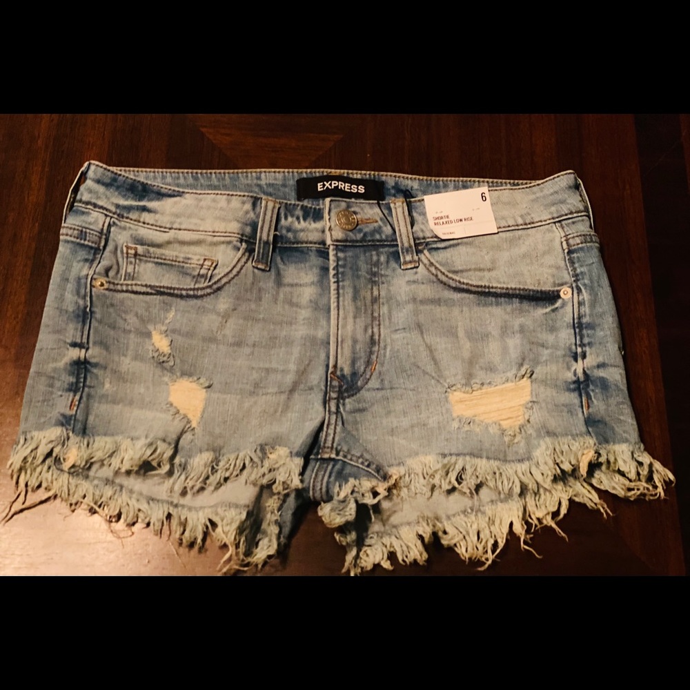 Brand new EXPRESS jean shorts (size 6)